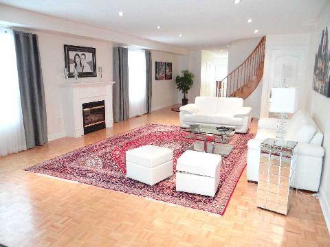 79 Belwood Blvd, House attached with 3 bedrooms, 3 bathrooms and 4 parking in Vaughan ON | Image 3