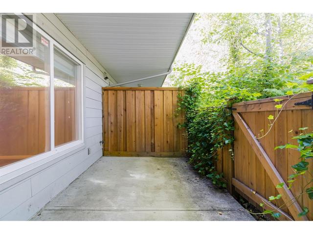 132 Shoreline Circle, House attached with 3 bedrooms, 3 bathrooms and 2 parking in Port Moody BC | Image 31