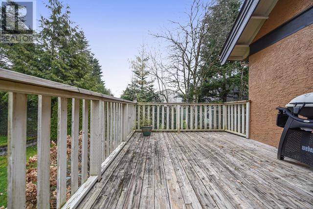 2660 Stewart Ave, House detached with 5 bedrooms, 2 bathrooms and 4 parking in Courtenay BC | Image 39