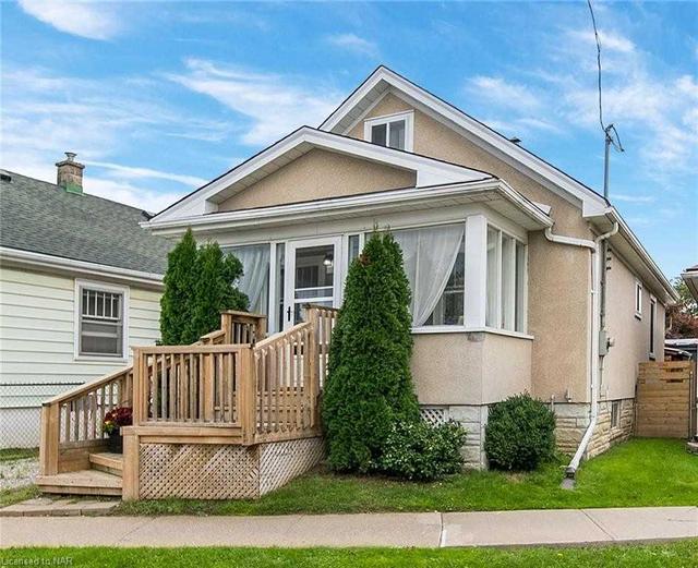 144 Carlton St, House detached with 2 bedrooms, 1 bathrooms and 2 parking in St. Catharines ON | Image 23