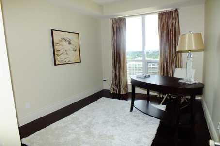 1406 - 10 Bellair St, Condo with 2 bedrooms, 2 bathrooms and 1 parking in Toronto ON | Image 4