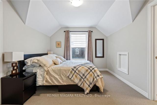 5 Kirby St, House semidetached with 2 bedrooms, 4 bathrooms and 1 parking in Niagara on the Lake ON | Image 16