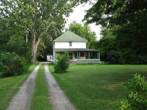 193-195 Main St, House detached with 5 bedrooms, 1 bathrooms and 10 parking in Brock ON | Image 2
