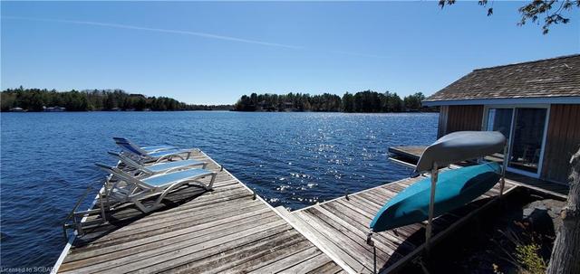 6 - 1320 Brydon's Bay Road, House detached with 4 bedrooms, 2 bathrooms and null parking in Gravenhurst ON | Image 3