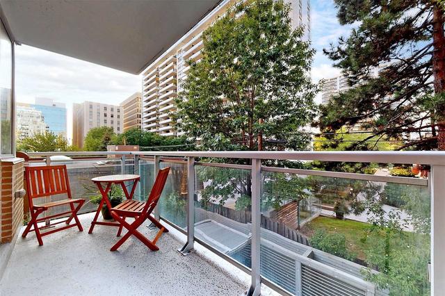 205 - 68 Merton St, Condo with 1 bedrooms, 2 bathrooms and 1 parking in Toronto ON | Image 5
