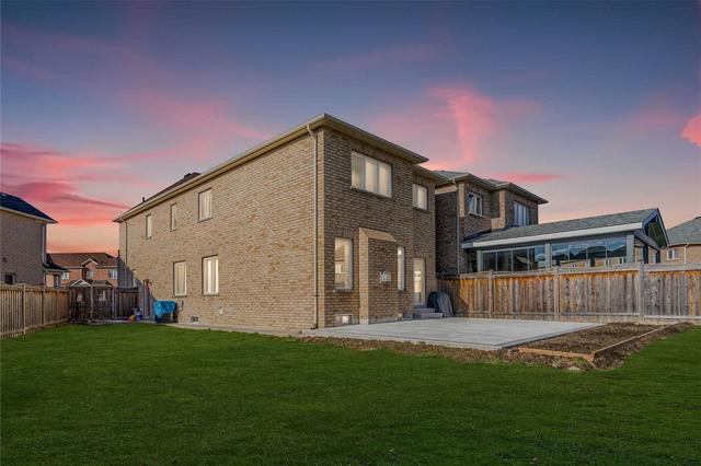 86 Meltwater Cres, House detached with 4 bedrooms, 4 bathrooms and 5 parking in Brampton ON | Image 23