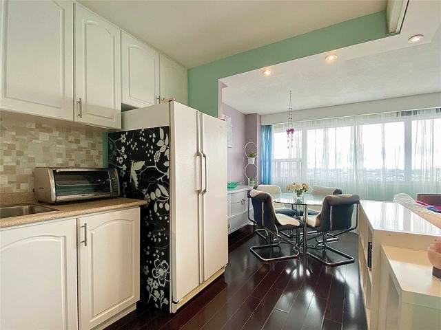 2012 - 100 Leeward Glwy, Condo with 1 bedrooms, 1 bathrooms and 1 parking in Toronto ON | Image 7