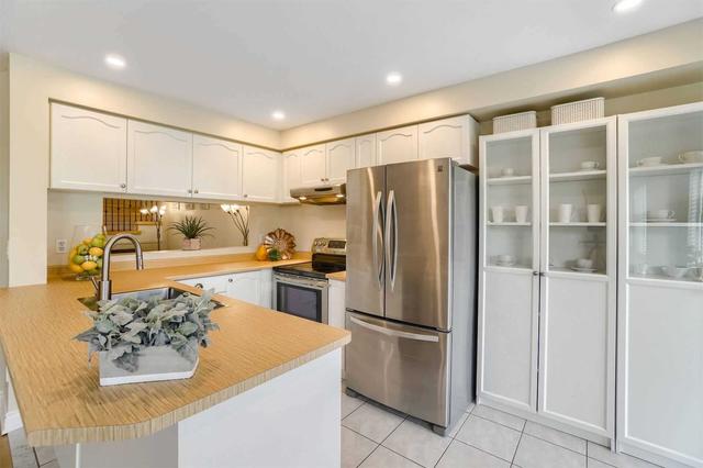 1195 Mowat Lane, House semidetached with 3 bedrooms, 3 bathrooms and 2 parking in Milton ON | Image 4