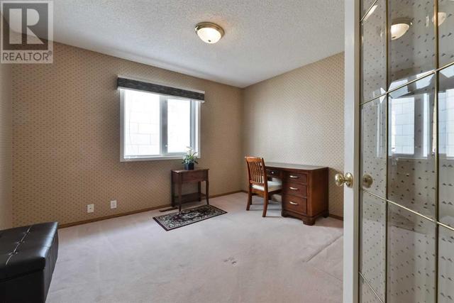 2281 Sirocco Drive Sw, House detached with 3 bedrooms, 2 bathrooms and 4 parking in Calgary AB | Image 38