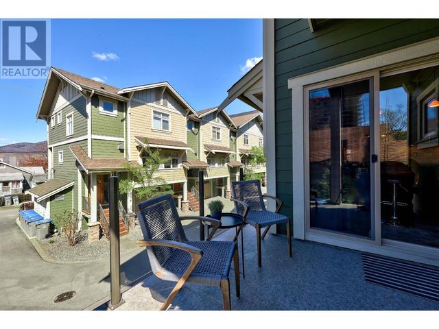 1 - 576 Nicola Street, House attached with 2 bedrooms, 3 bathrooms and null parking in Kamloops BC | Image 13