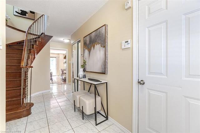 99 Martindale Crescent, House detached with 3 bedrooms, 2 bathrooms and 3 parking in Brampton ON | Image 35