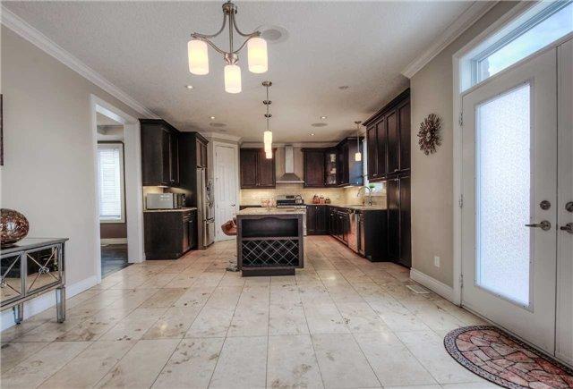 228 Paige Pl, House detached with 4 bedrooms, 4 bathrooms and 4 parking in Kitchener ON | Image 4