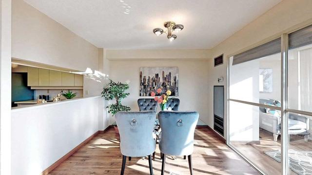 402 - 7805 Bayview Ave, Condo with 2 bedrooms, 2 bathrooms and 2 parking in Markham ON | Image 2