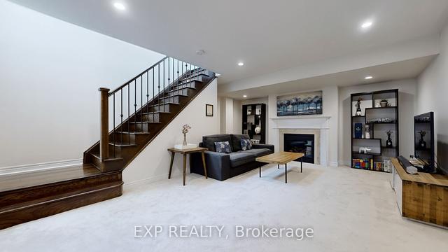 107 Staglin Crt, House attached with 3 bedrooms, 3 bathrooms and 3 parking in Markham ON | Image 28