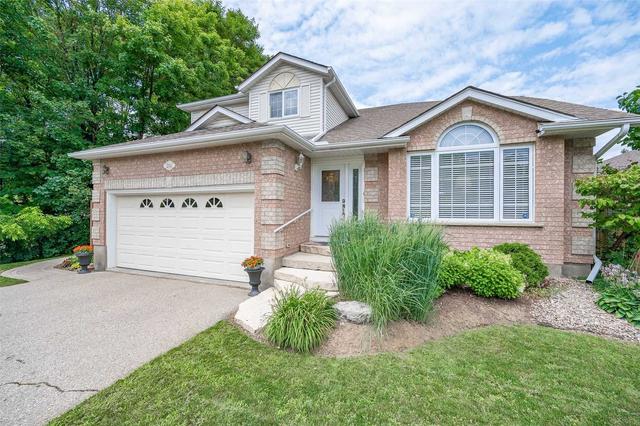 211 Daimler Dr, House detached with 4 bedrooms, 4 bathrooms and 4 parking in Kitchener ON | Image 12