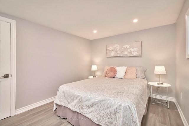 156 Peel St, House detached with 3 bedrooms, 3 bathrooms and 5 parking in Barrie ON | Image 11