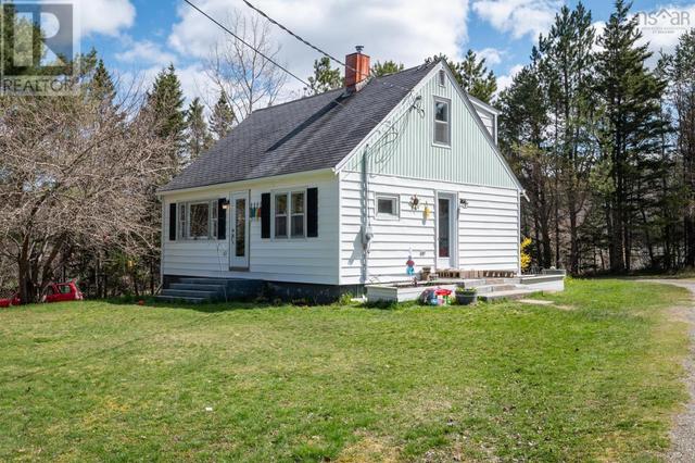 9475 Peggys Cove Road, House detached with 3 bedrooms, 1 bathrooms and null parking in Halifax NS | Image 22