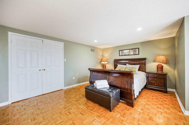 16 Westmoreland Crt, House detached with 4 bedrooms, 6 bathrooms and 9 parking in Markham ON | Image 8