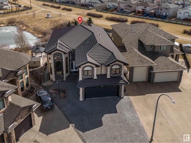 7203 164 Av Nw, House detached with 6 bedrooms, 5 bathrooms and 4 parking in Edmonton AB | Image 2