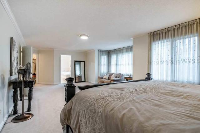 1088 Senlac Crt, House detached with 4 bedrooms, 5 bathrooms and 6 parking in Mississauga ON | Image 10