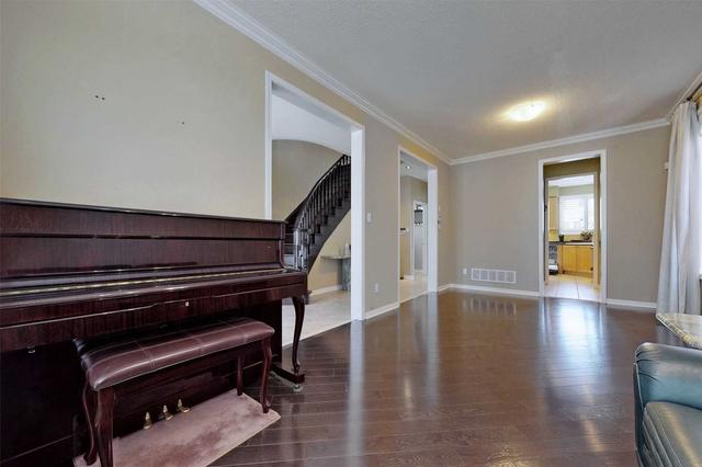 27 Baintree St, House detached with 4 bedrooms, 3 bathrooms and 4 parking in Markham ON | Image 40