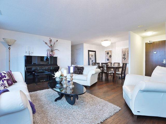 ph 220 - 35 Hollywood Ave E, Condo with 2 bedrooms, 2 bathrooms and 1 parking in Toronto ON | Image 5