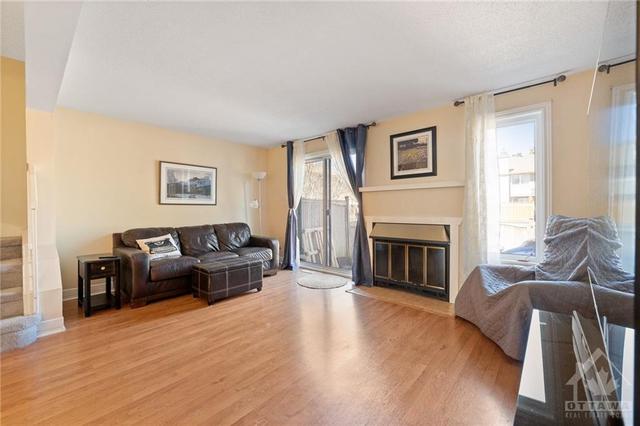 1703 Rodin Way, Townhouse with 3 bedrooms, 2 bathrooms and 1 parking in Ottawa ON | Image 10