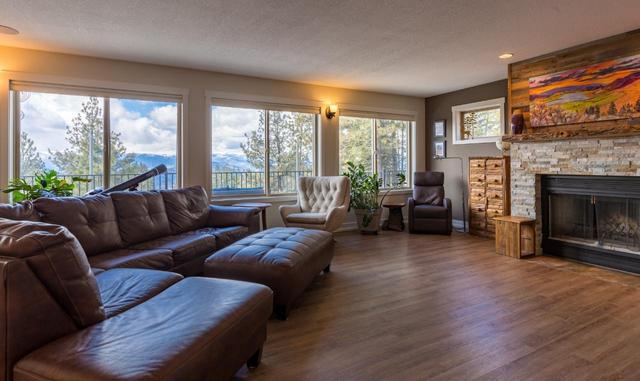 185 Peregrine Court, House detached with 2 bedrooms, 2 bathrooms and 3 parking in Okanagan Similkameen A BC | Image 8