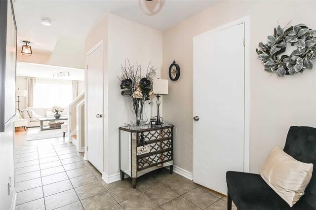 67 Wilton Rd, House detached with 3 bedrooms, 4 bathrooms and 2 parking in Guelph ON | Image 3