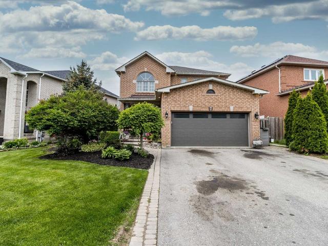 8 Regal Pine Crt, House detached with 4 bedrooms, 3 bathrooms and 4 parking in Vaughan ON | Image 1