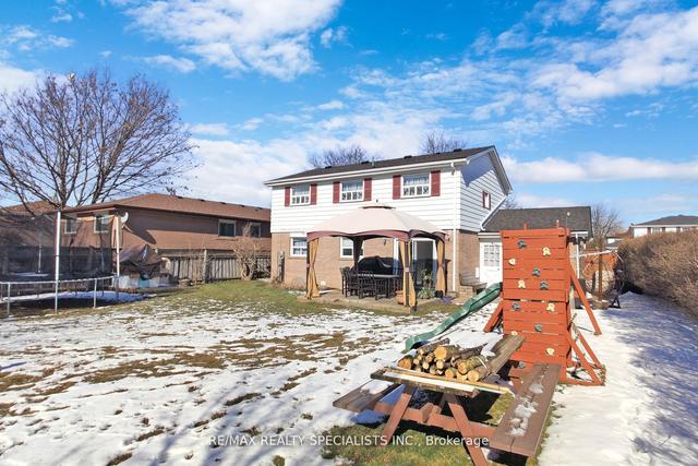 3 Crawley Dr, House detached with 4 bedrooms, 4 bathrooms and 5 parking in Brampton ON | Image 31