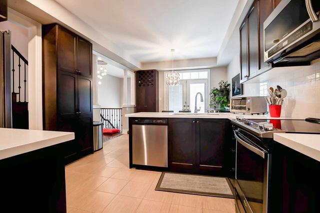 1 - 118 Inspire Blvd, Condo with 3 bedrooms, 4 bathrooms and 4 parking in Brampton ON | Image 7