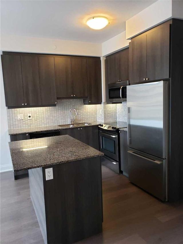 403 - 25 Fontenay Crt, Condo with 1 bedrooms, 1 bathrooms and 1 parking in Toronto ON | Image 2