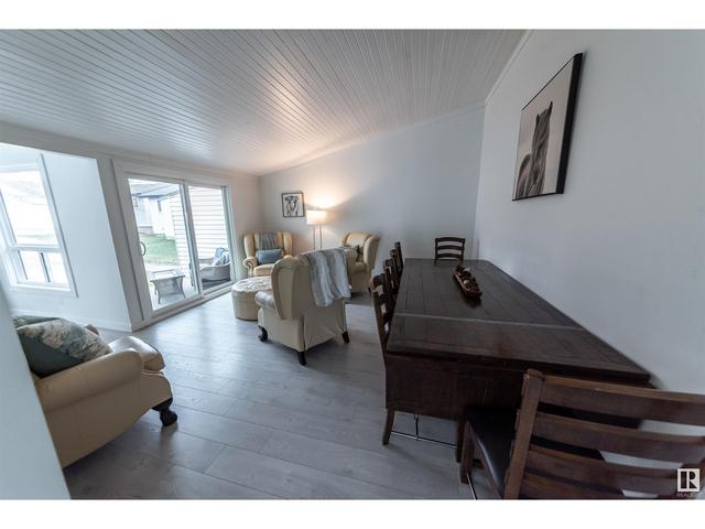1093 Millbourne Rd E Nw, House attached with 3 bedrooms, 1 bathrooms and 2 parking in Edmonton AB | Image 15