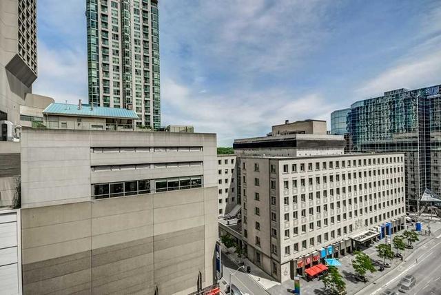 1104 - 85 Bloor St E, Condo with 1 bedrooms, 1 bathrooms and 0 parking in Toronto ON | Image 13