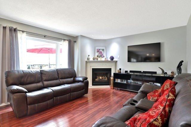 3307 Laburnum Cres, House detached with 4 bedrooms, 3 bathrooms and 2 parking in Mississauga ON | Image 11