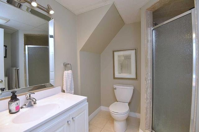 657 Thornwood Ave, House detached with 3 bedrooms, 2 bathrooms and 6 parking in Burlington ON | Image 24