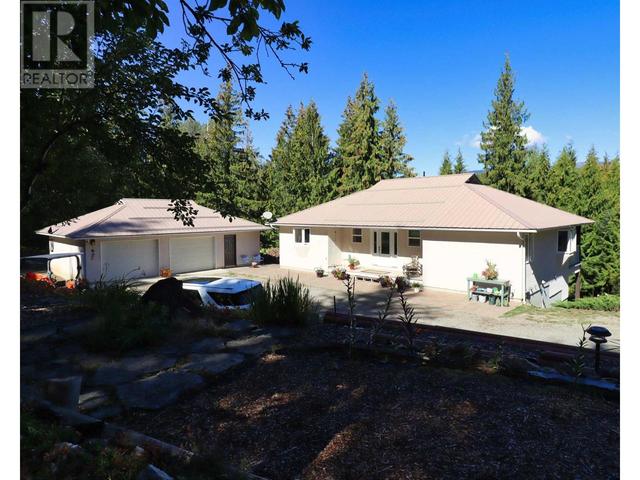 4830 Goodwin Road, House detached with 3 bedrooms, 2 bathrooms and 20 parking in Columbia Shuswap C BC | Image 67
