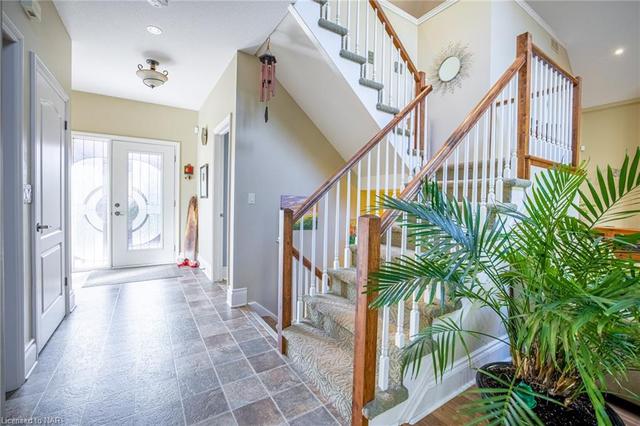 9 - 31 Melody Trail, House detached with 3 bedrooms, 2 bathrooms and 3 parking in St. Catharines ON | Image 21
