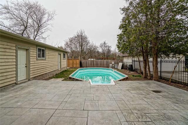 1024 Pinegrove Rd, House detached with 2 bedrooms, 2 bathrooms and 8 parking in Oakville ON | Image 27