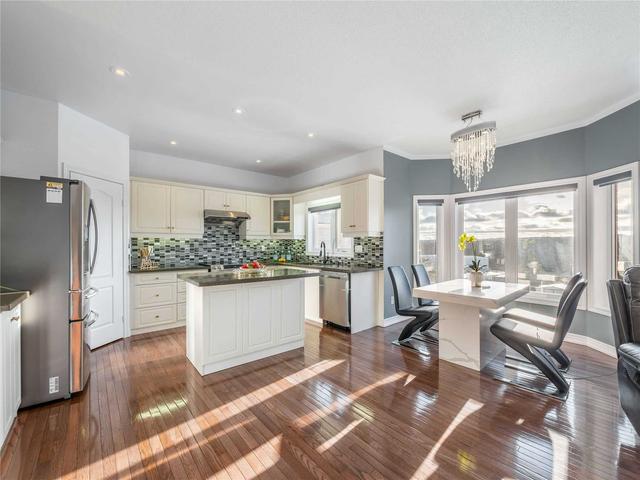 444 Oak St, House detached with 3 bedrooms, 4 bathrooms and 6 parking in Newmarket ON | Image 28