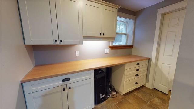 41 Regent St, House detached with 2 bedrooms, 2 bathrooms and 2 parking in Guelph ON | Image 7
