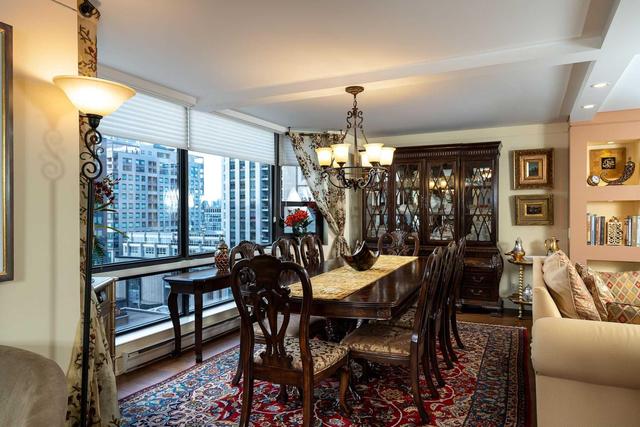 1301 - 1166 Bay St, Condo with 2 bedrooms, 2 bathrooms and 1 parking in Toronto ON | Image 8