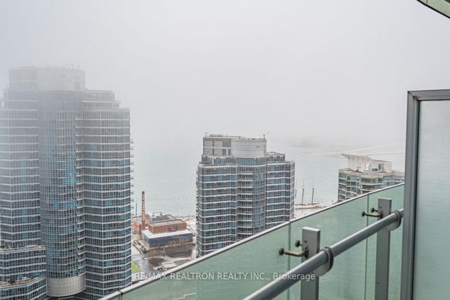 3002 - 12 York St, Condo with 2 bedrooms, 2 bathrooms and 1 parking in Toronto ON | Image 21