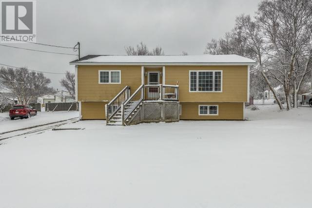 16 Bayview Heights, House detached with 3 bedrooms, 2 bathrooms and null parking in Conception Bay South NL | Image 1
