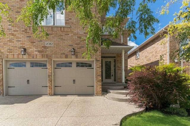 2082 Rosemount Cres, House detached with 4 bedrooms, 4 bathrooms and 5 parking in Oakville ON | Image 1