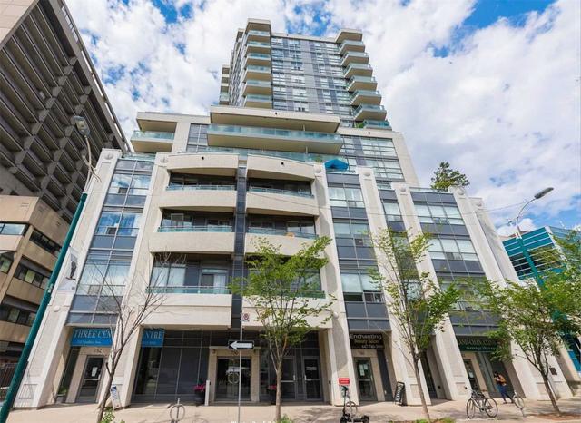 1011 - 736 Spadina Ave, Condo with 2 bedrooms, 2 bathrooms and 1 parking in Toronto ON | Image 3