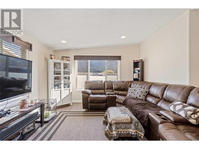 4811 - 10a Avenue Unit# 16, House other with 3 bedrooms, 2 bathrooms and null parking in Salmon Arm BC | Image 32