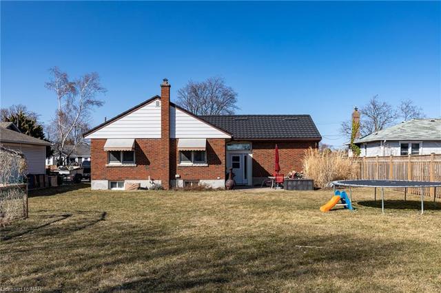 14 Tamarack Avenue, House detached with 4 bedrooms, 2 bathrooms and 5 parking in St. Catharines ON | Image 45