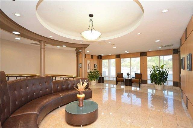 1001 Cedarglen Gate, Condo with 2 bedrooms, 2 bathrooms and 1 parking in Mississauga ON | Image 2